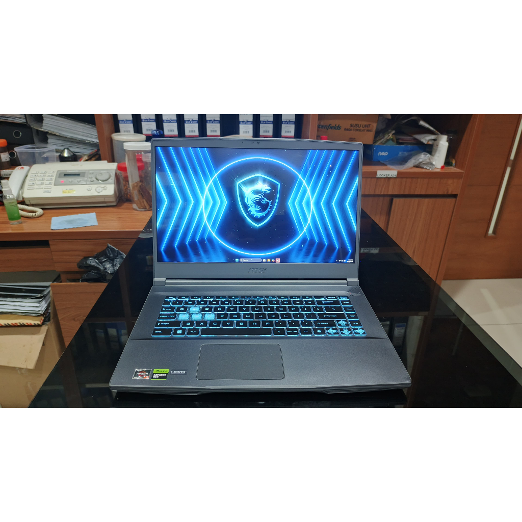 Laptop Ryzen 5 7000 series RTX 2050 masih baru