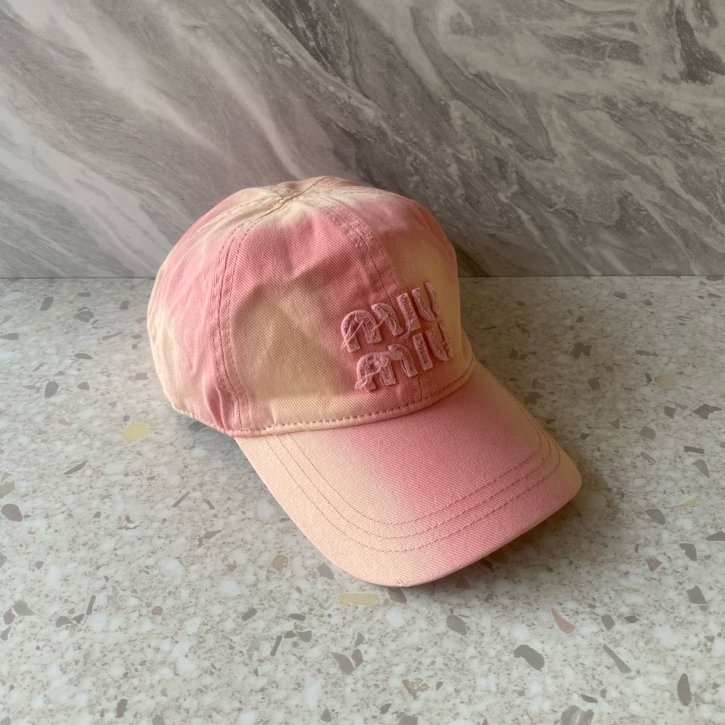 Topi Bordir Tie Dye Pink Pastel Look Miu – Adjustable Cap Streetwear Cewek