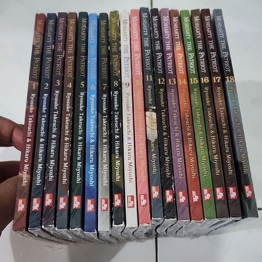 Komik Moriarty The Patriot set vol 1-18 segel setengah kolpri ori Bahasa Indonesia rare