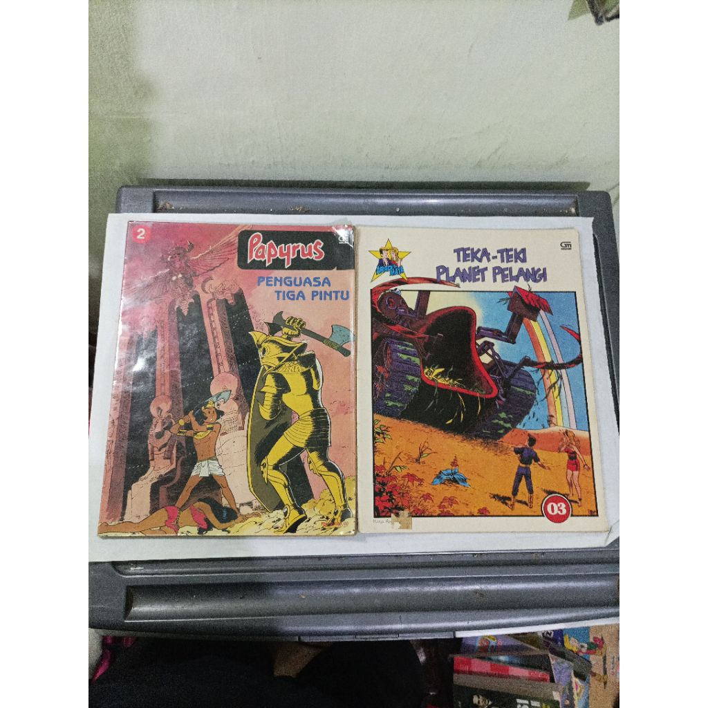 komik Arad dan Maya teka-teki planet Pelangi dan Papyrus penguasa Tiga pintu/harga per buku