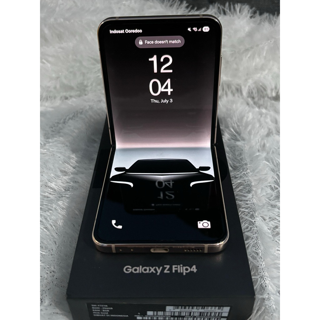 Samsung Z Flip 4 Second Like New