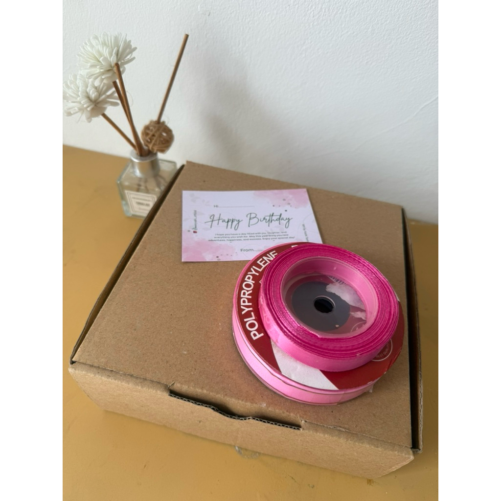 

Gift Box Greeting Card dan Pita