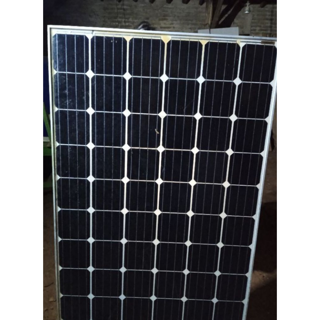 panel surya 200 wp bekas pake mulus  no minus