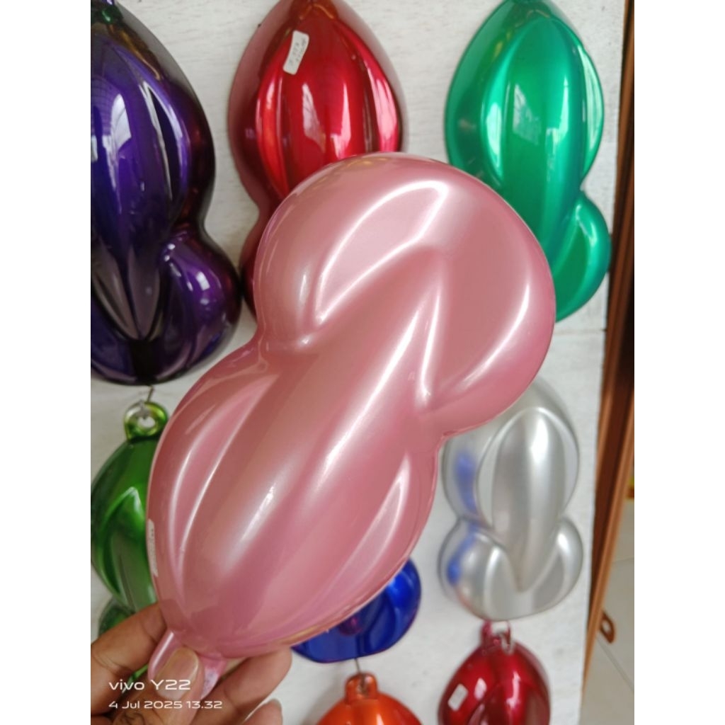 cat warna pink mutiara putih cat pink mutiara cat motor cat mobil cat custom cat automotive