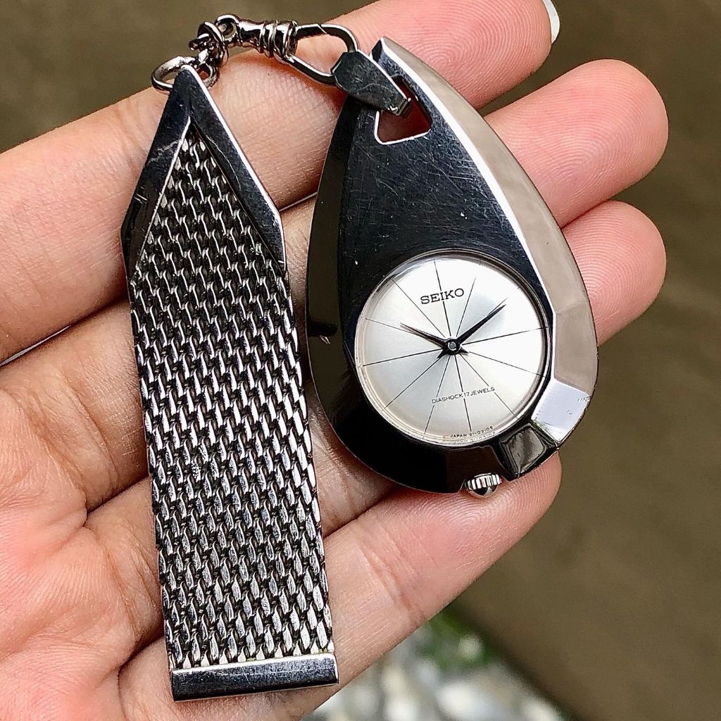 Seiko Liontin Necklace Watch 21-7020