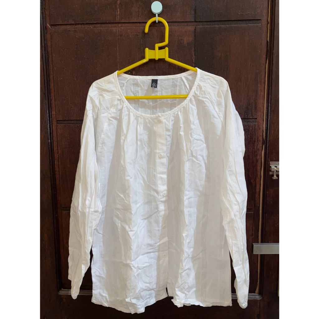 [PRELOVED] Blouse Putih Tanpa Kerah Ukuran L