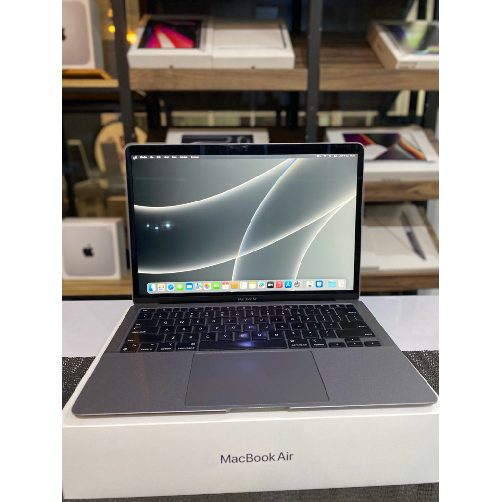 Second MacBook Air M1 2020 13 inch 8/256GB Gray