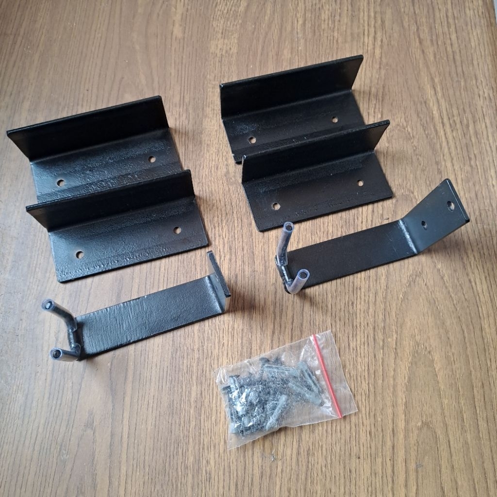 Gantungan Sepeda Tembok