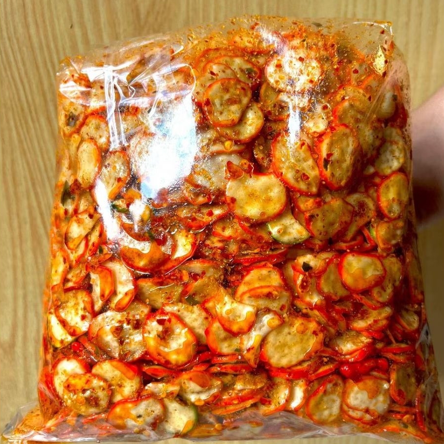 

Seblak kerupuk bawang rasa pedas daun jeruk