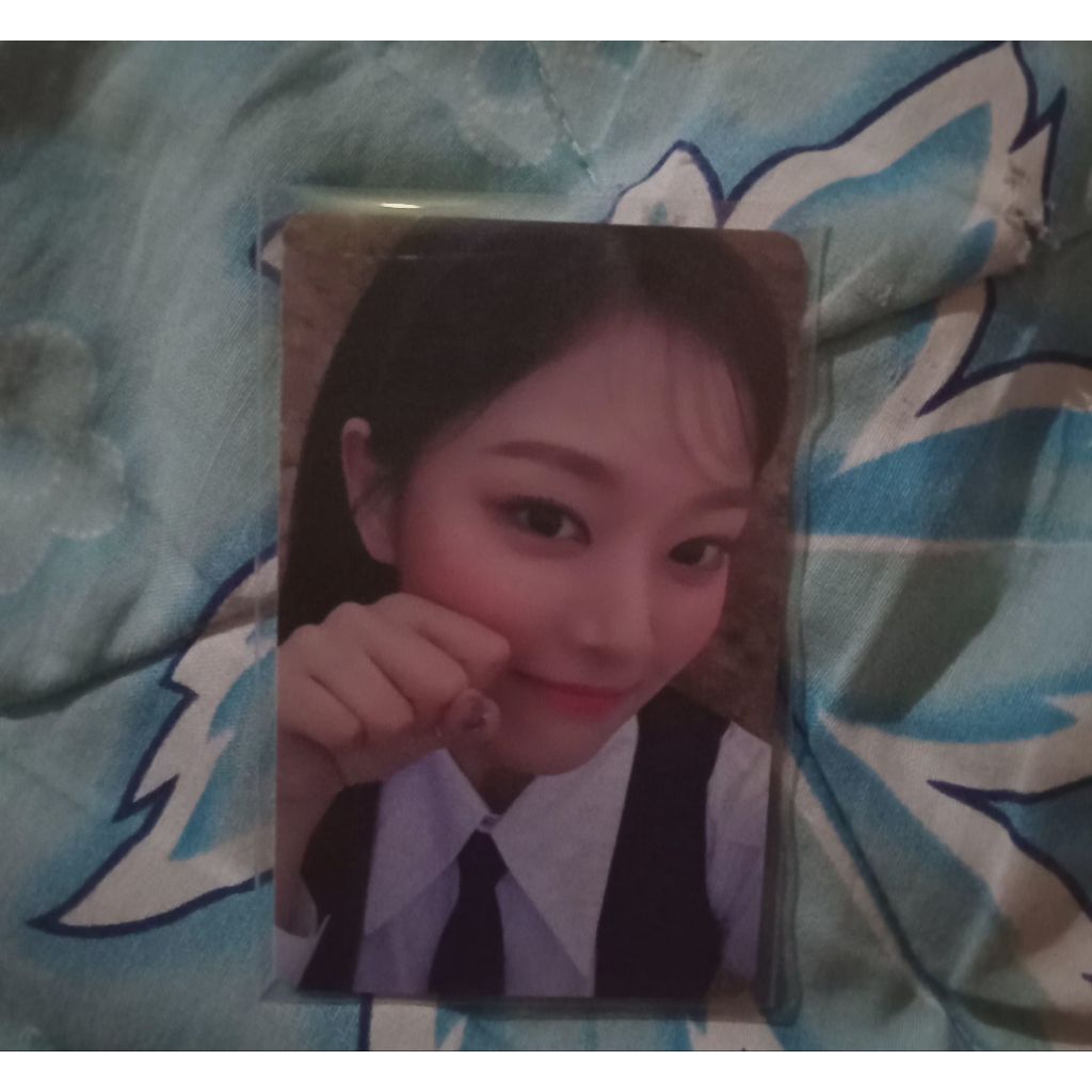 [baca desk] Photocard official hyunjin loona sg22