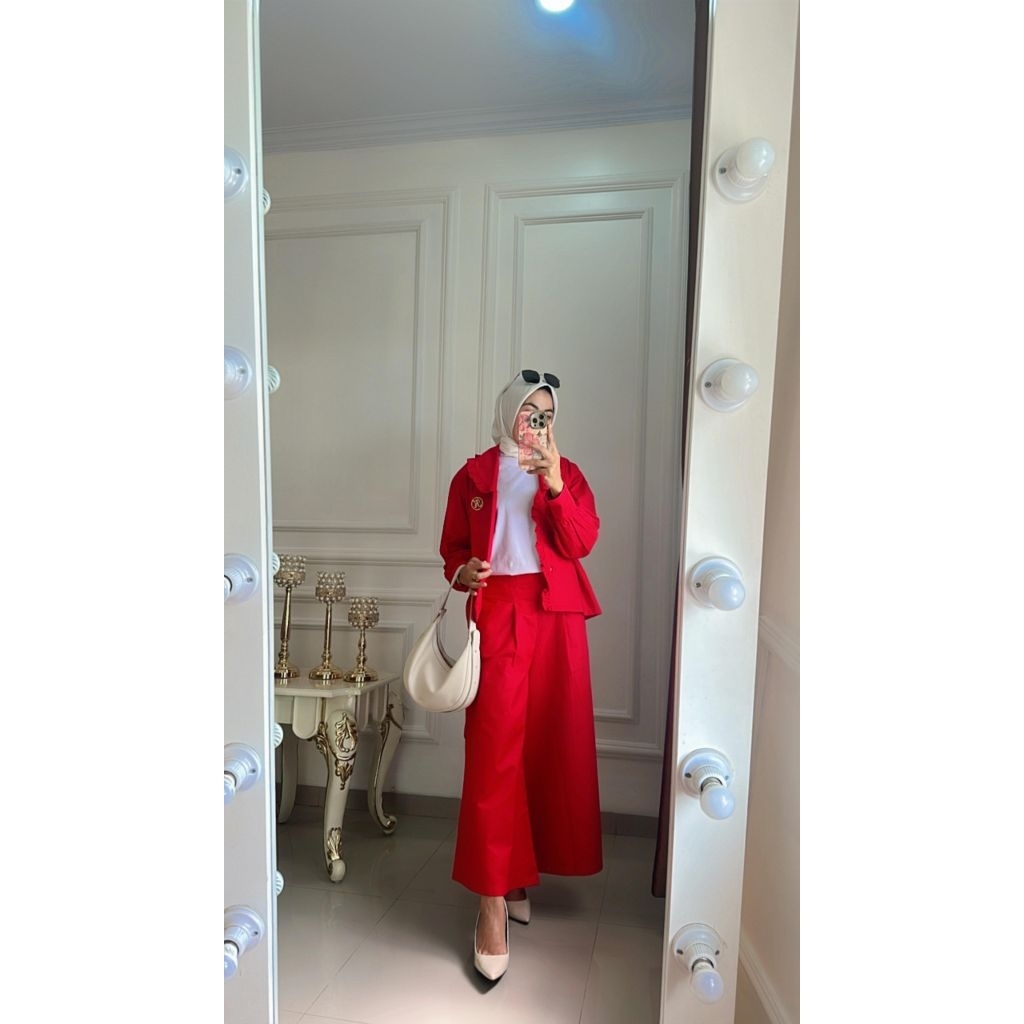 BERDINE  SET BY KEYZAA / RAZETA SET BY KEYZAA