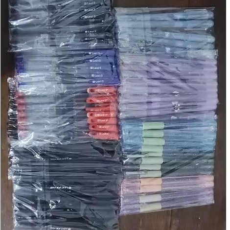 

Pulpen Hitam 12 pcs