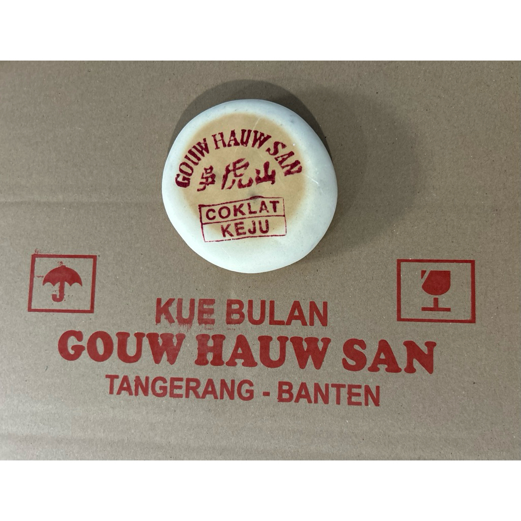 

Kue Bulan Gouw Hauw San halal