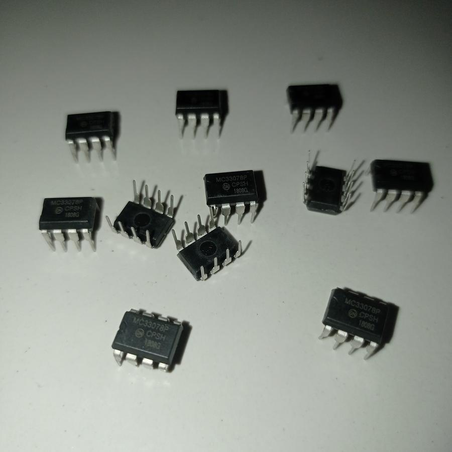 JW-S IC MC33078 M33078 MC33078D 33078 DIP-8 Sparepart Elektronik