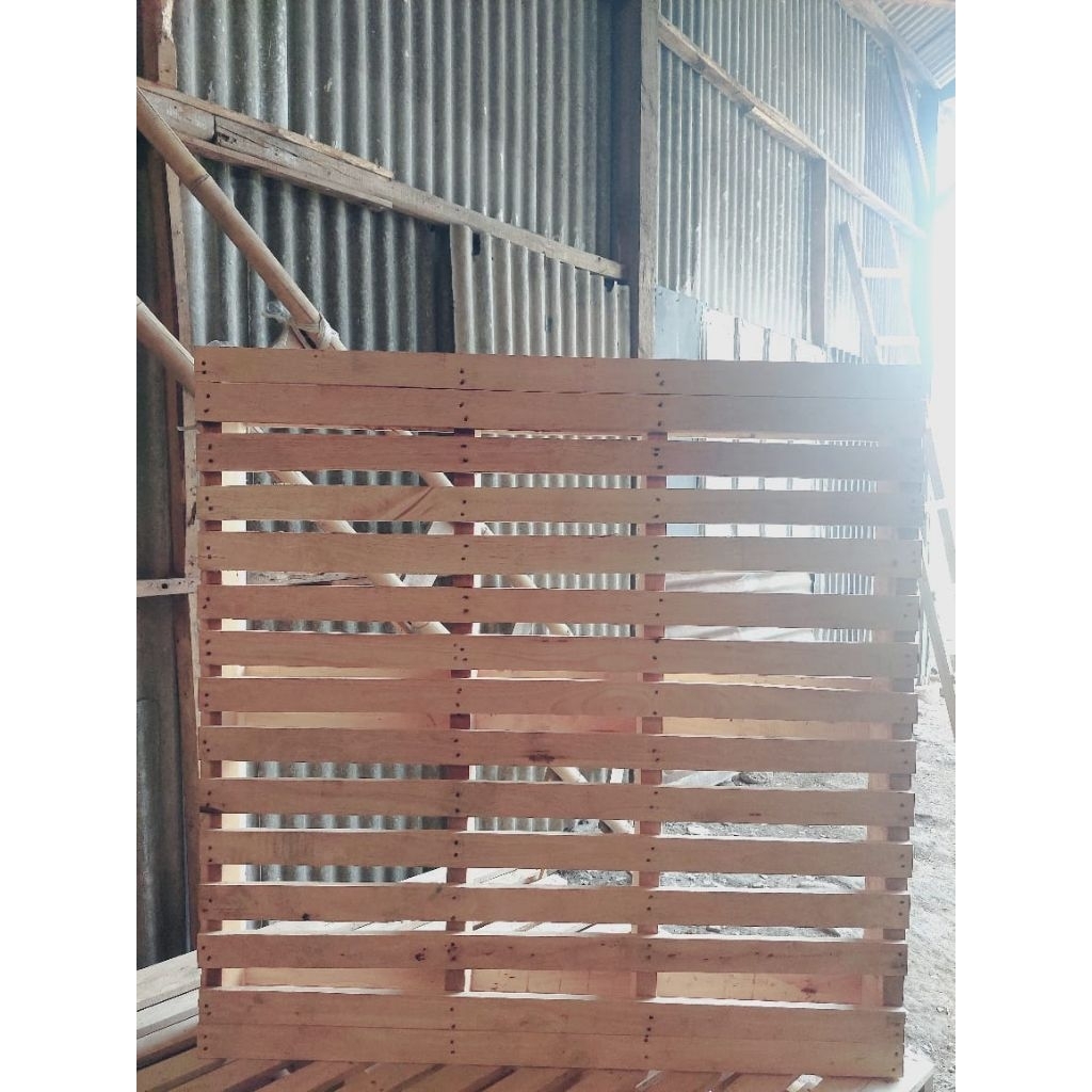 

Palet Kayu uk 110x110 Balok 4