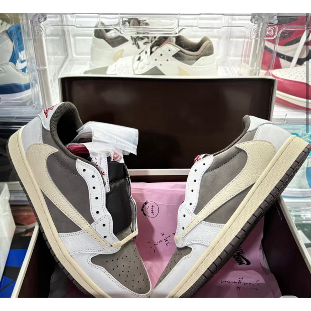 AJ 1 travis mocha low 100% orginal material