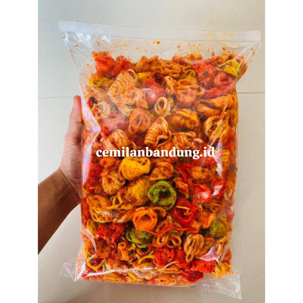 

kerupuk gelung 1kg pedas daun jeruk