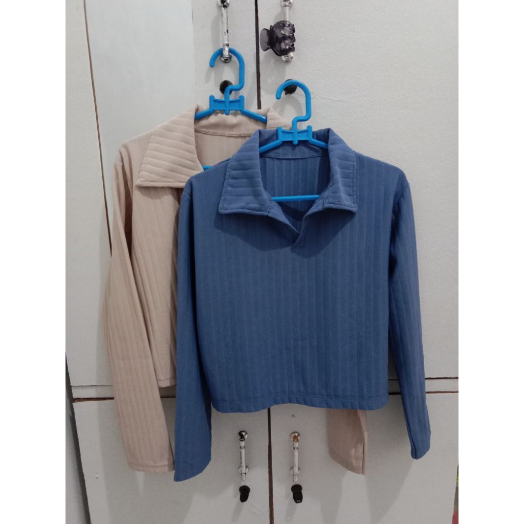 preloved polo crop lengan panjang(BACA DESKRIPSI)