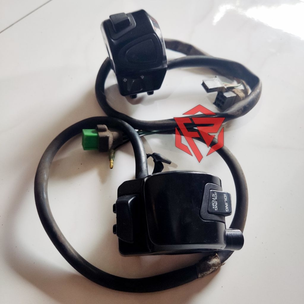 Holder Saklar Tombol Starter/Stater & Idling Kanan Kiri Scoopy FI ESP Scoopy Donat K93 Set Original 