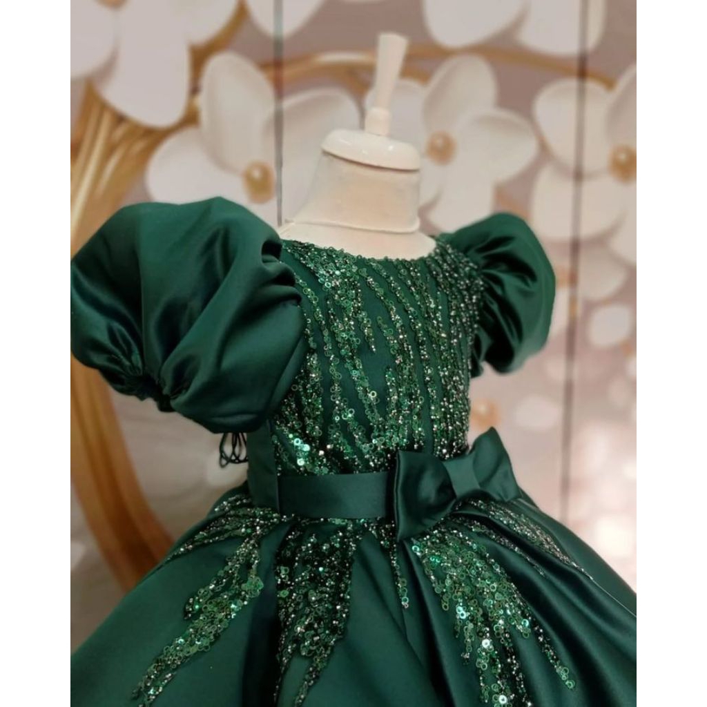 gaun ultah anak gaun anak super mewah gaun anak cantik dress anak gaun berekor