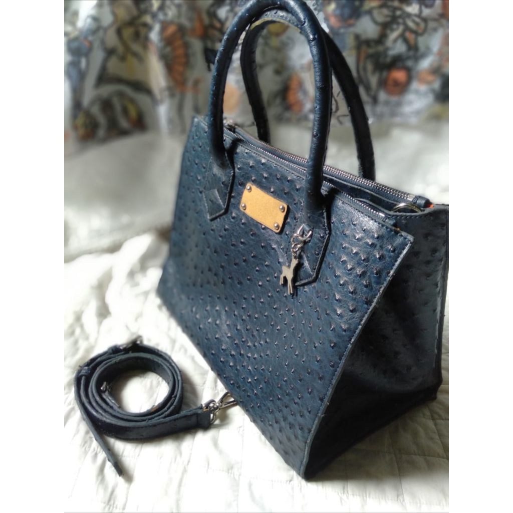 TAS BLACK MARTIN SITBON