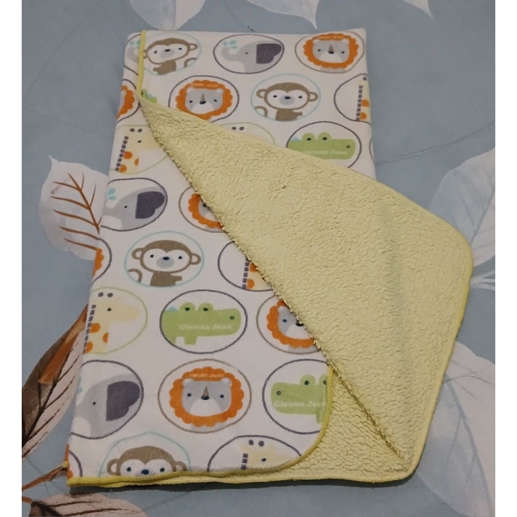 Preloved Baju Bayi / Selimut Bayi Tebal