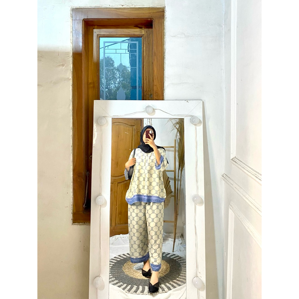 DELLA SETELAN KEMEJA RAYON