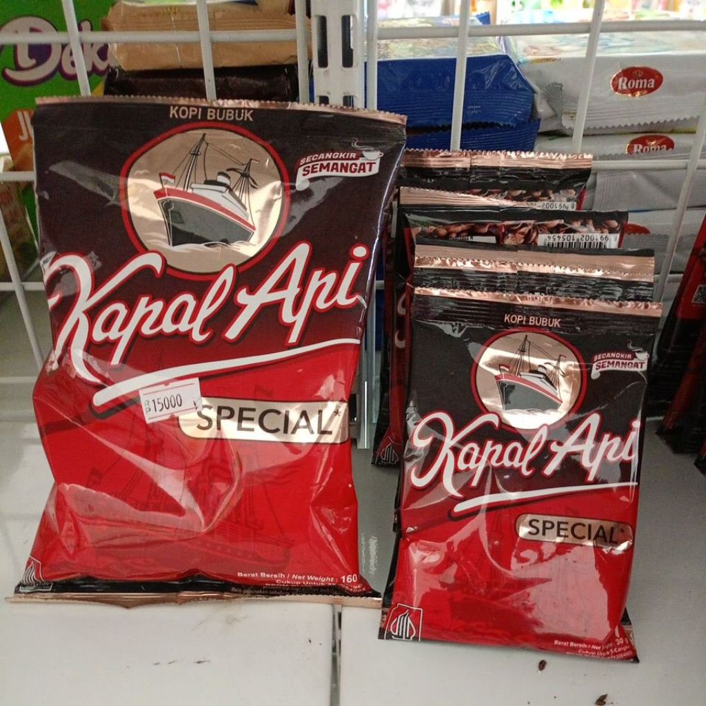 

CLEARANCE SALE Kopi Kapal Api Special