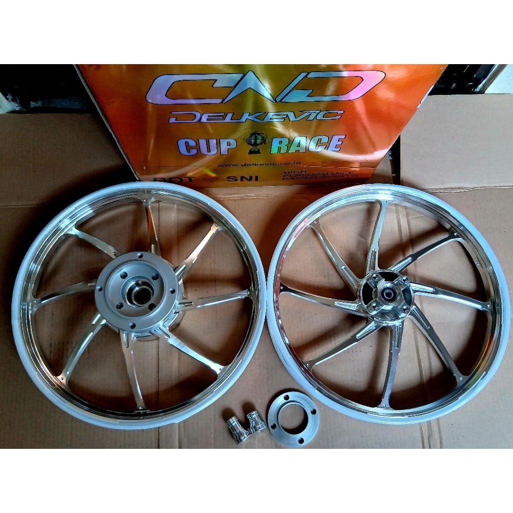 Delkevic M8 Ring 17 Vario 160 ABS