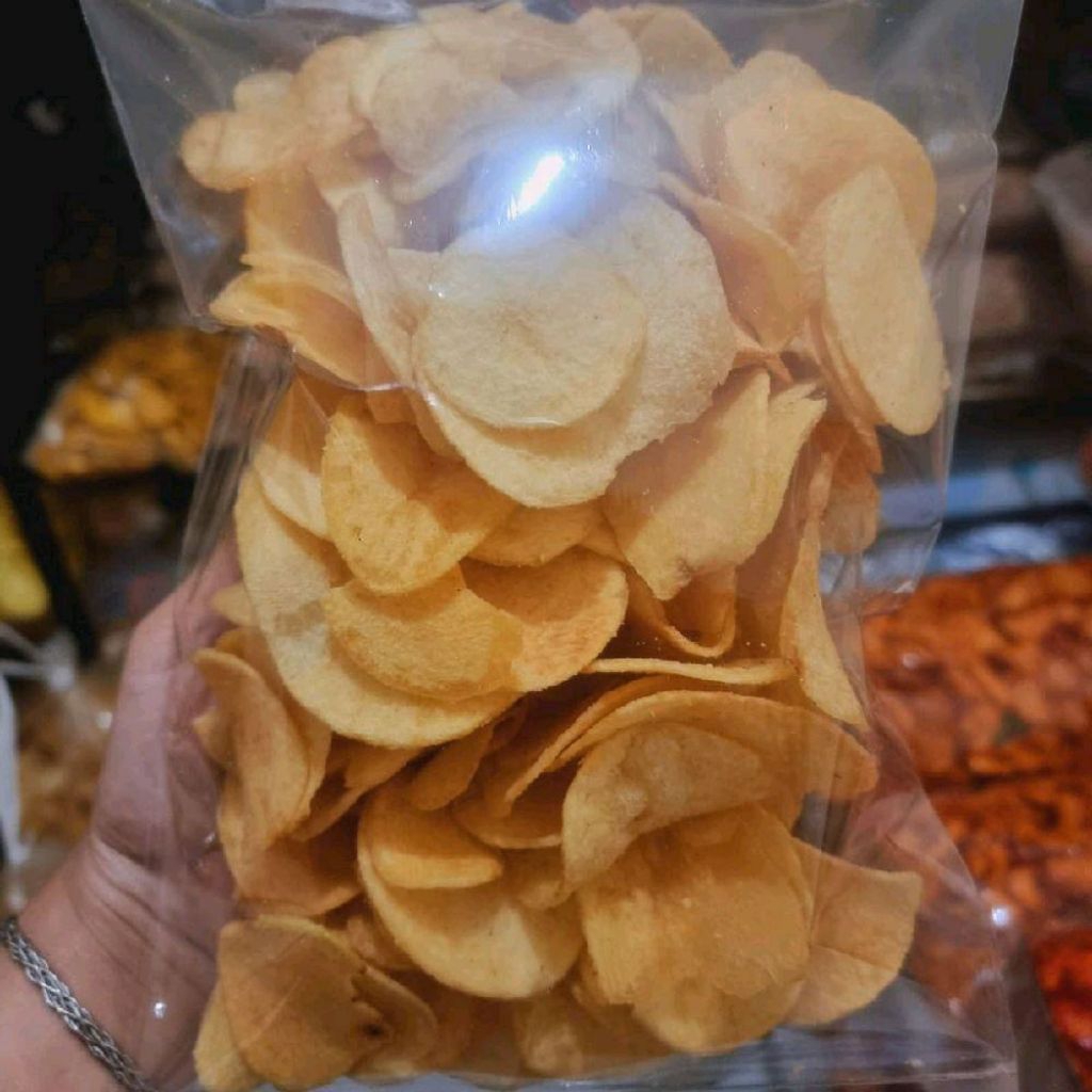 

KERIPIK KENTANG ORIGINAL 200GR GURIH RENYAH ENAK CEMILAN SNACK