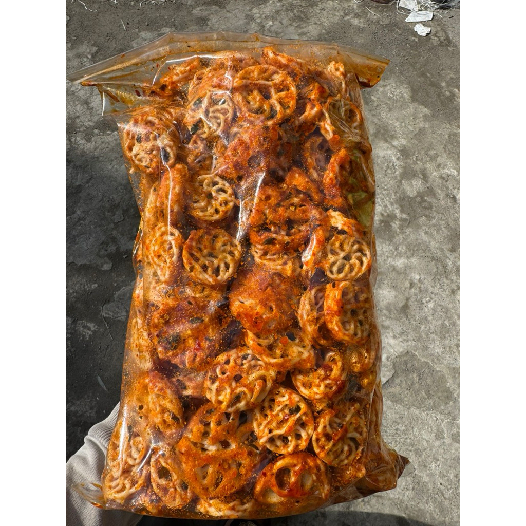 

KERUPUK SEBLAK RAFAEL KERING BANTET PEDAS