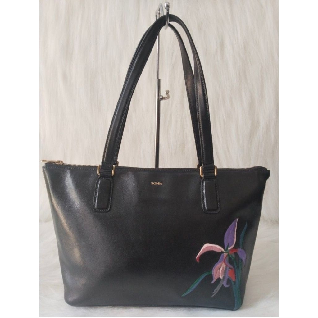 Preloved Tas tote Bonia material Full kulit asli