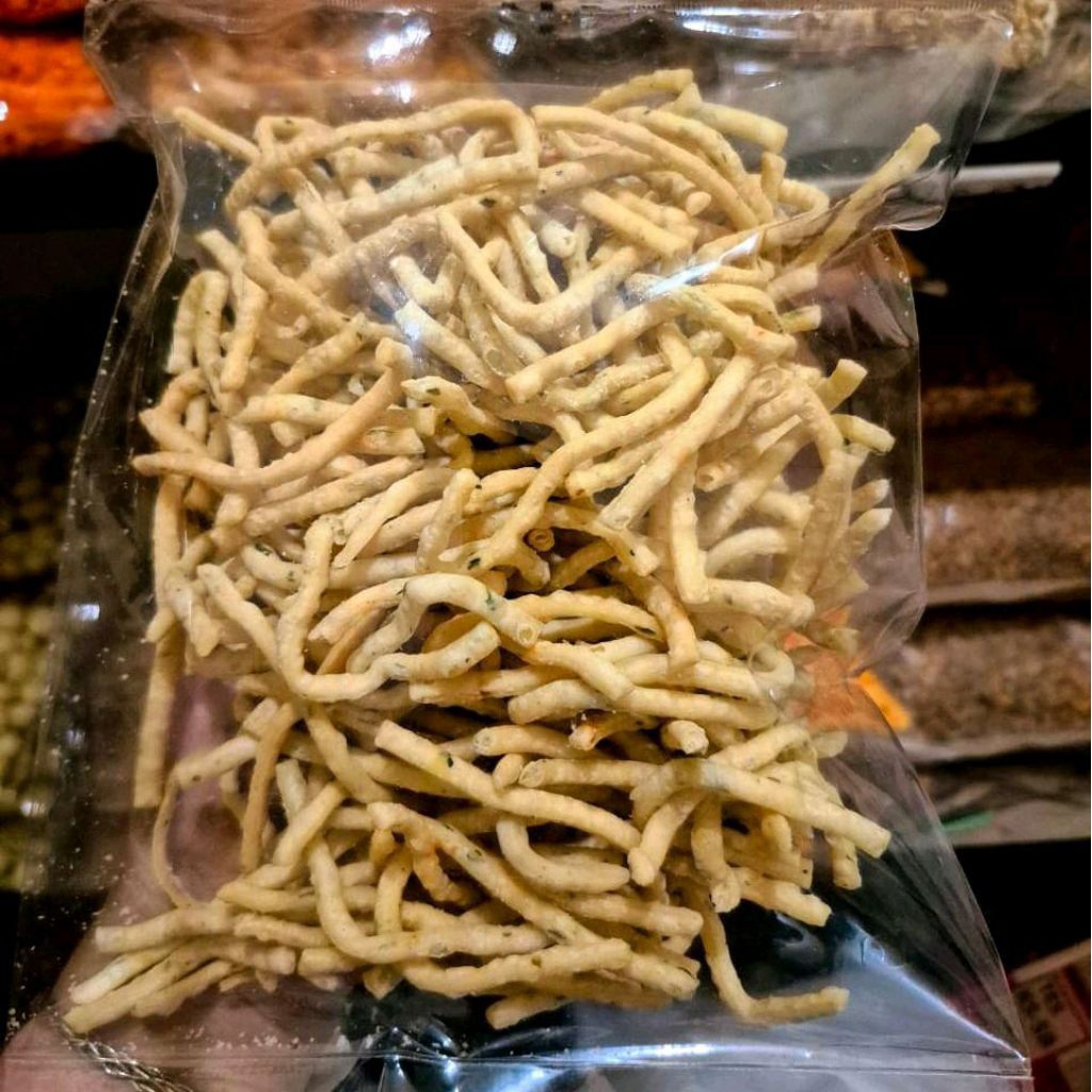 

STIK BAWANG SISTIK 250GR GURIH RENYAH ENAK SNACK CEMILAN MAKANAN