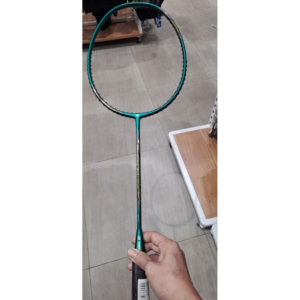 Rakey nanoray 70 light original yonex nanoray 70 light raket badminton