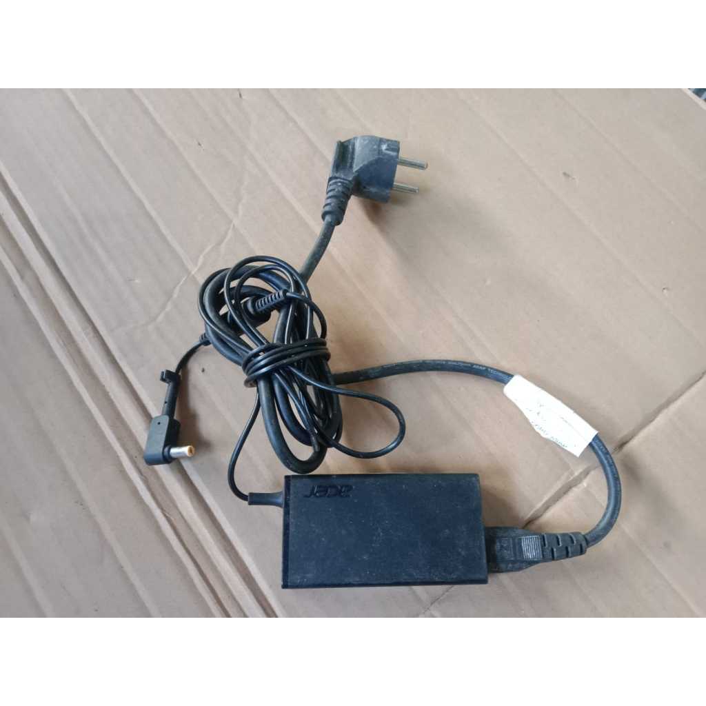 bekas normal ces Charger Adaptor Acer Aspire A11-065N1A 19V 3.42A Ultrabook Ae1 E1 S3 V3 V0 AS1551 D