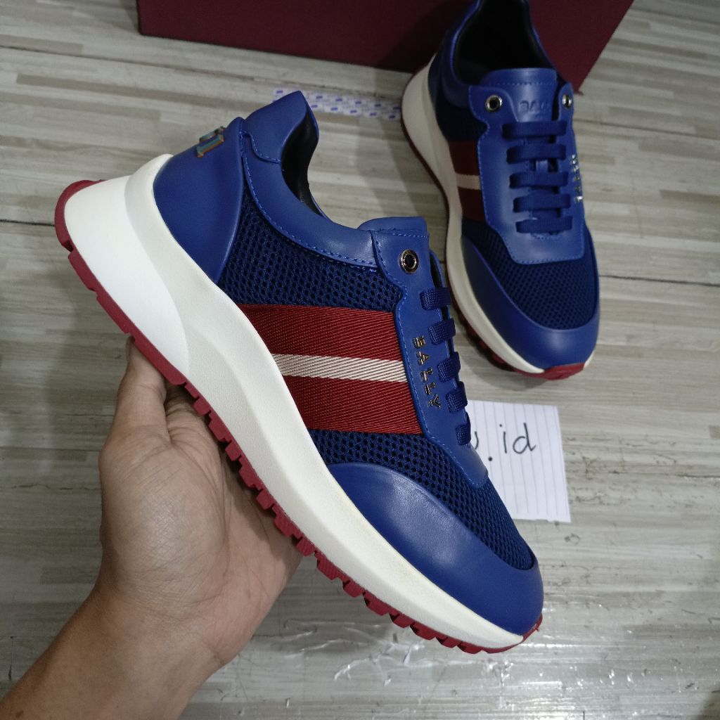 sepatu bally sneaker cowok biru sepatu pria