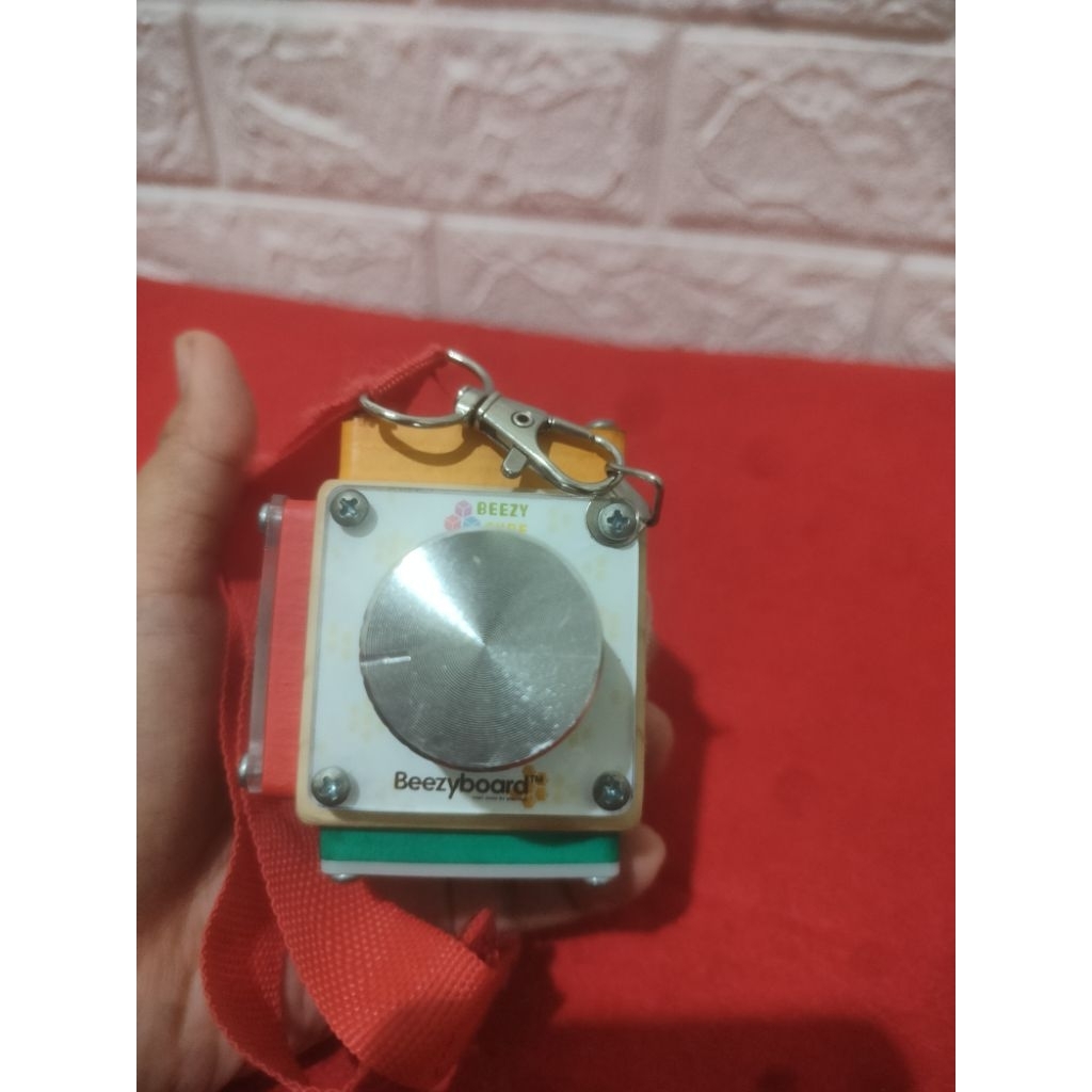 Beezy Board Beezy Cube Busy Box Preloved