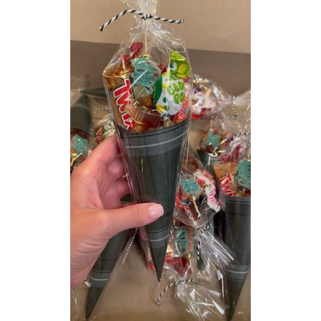 

snack ulantahun bentuk escream 5000 an