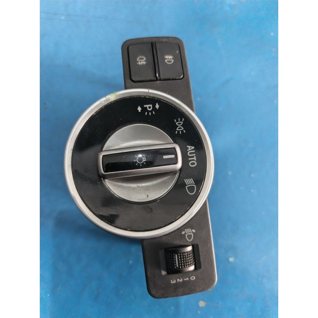 SWITCH LAMPU / SAKLAR LAMPU DEPAN MERCY W204