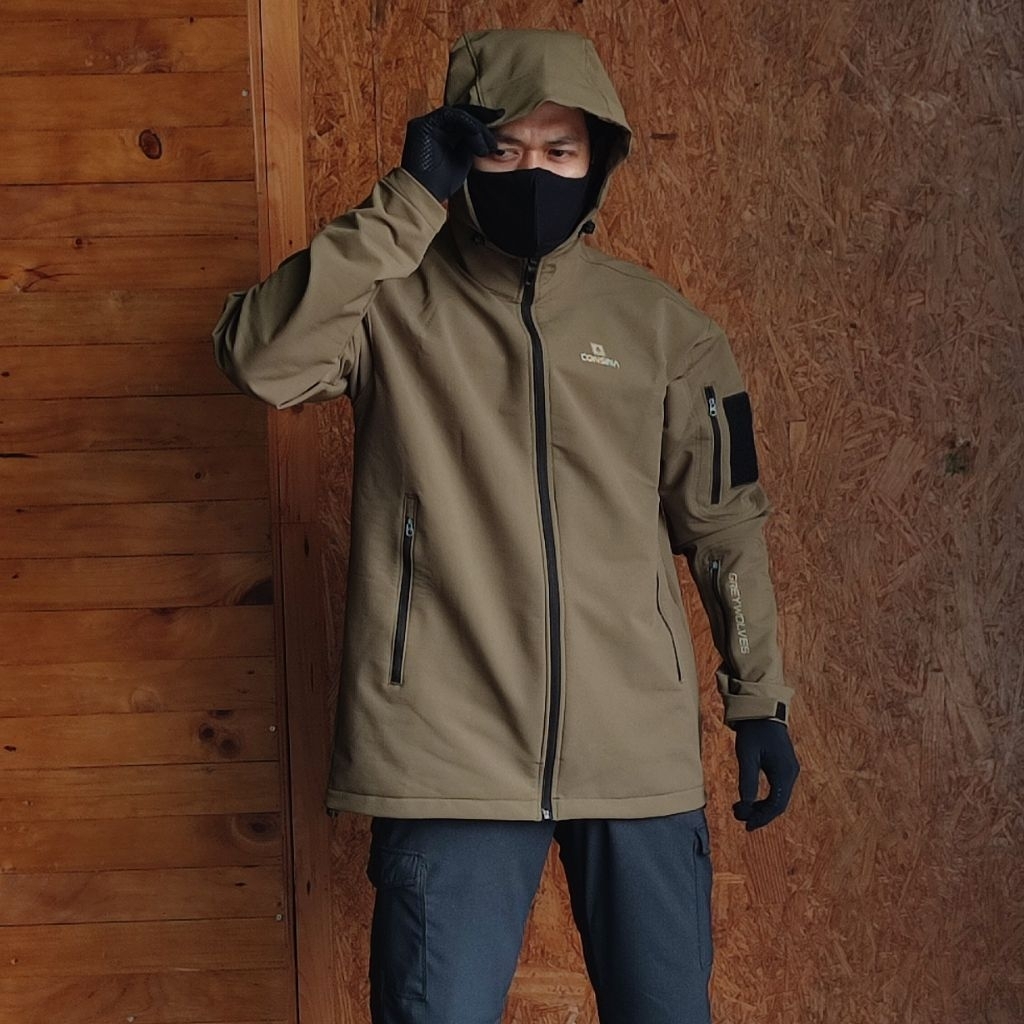 JACKET GREY WOLVES JAKET GUNUNG-WILDOUTDOOR-HIKING-CLEVELAND VERNAL CONSINA