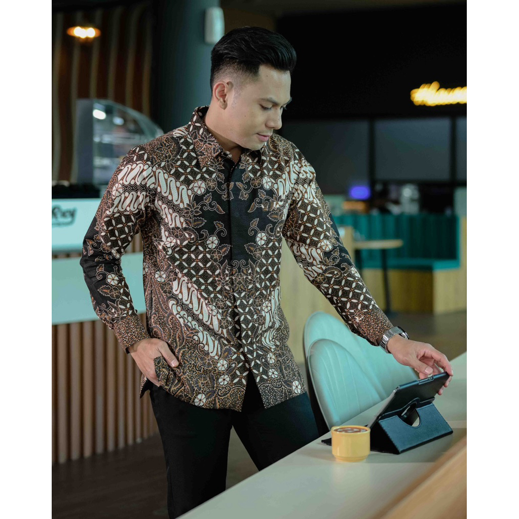 Kemeja batik pria lengan panjang dobi lasem premium kawung brahma sogan