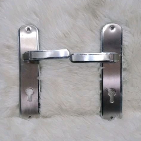 Handle Pintu Nobleza Corona 909