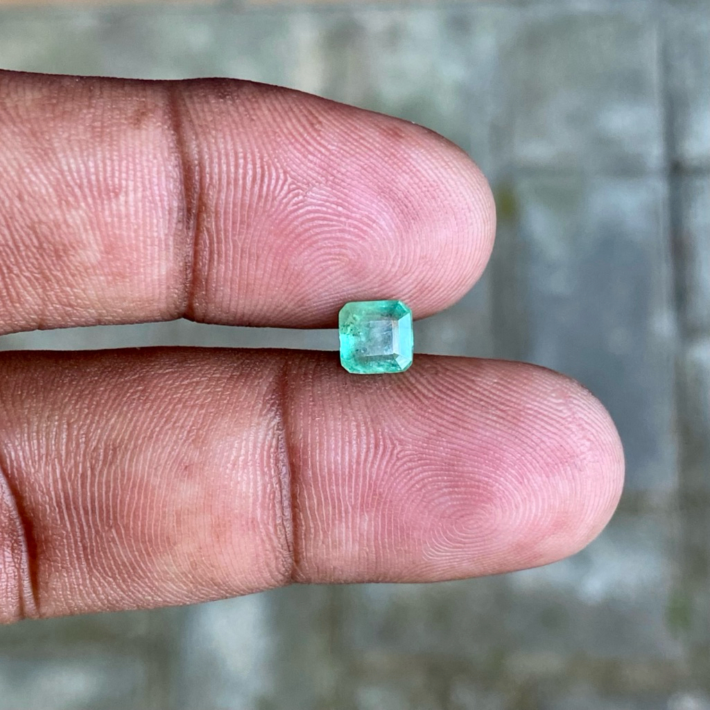 Batu Zamrud Colombia Natural Columbian Emerald Zambian Emerald Ukrn Kecil Dim 5.5x5.5x3