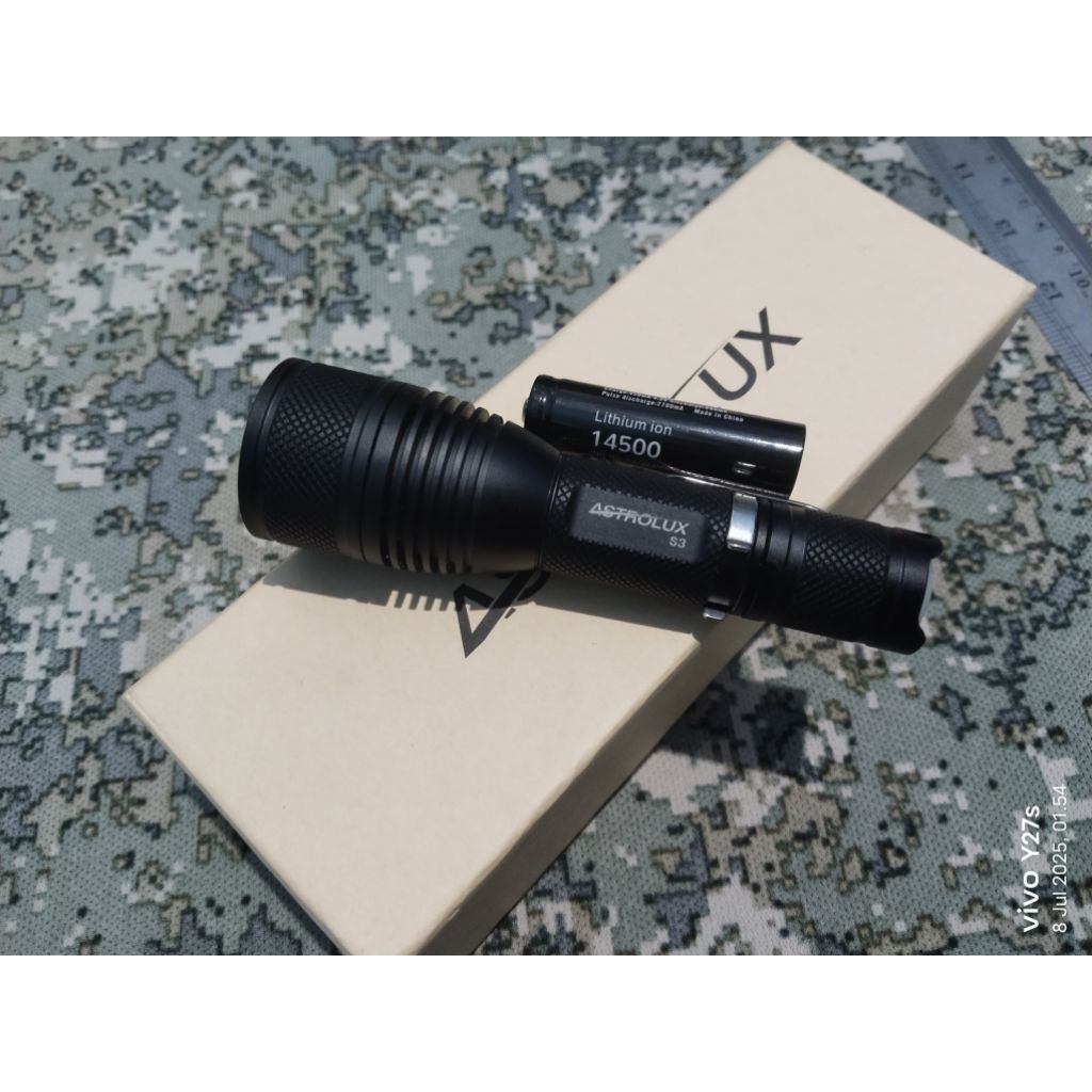 senter mini Astrolux s3 1450 lumen + baterai