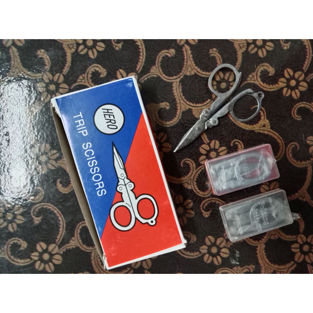 

GUNTING KECIL LIPAT / Gunting saku