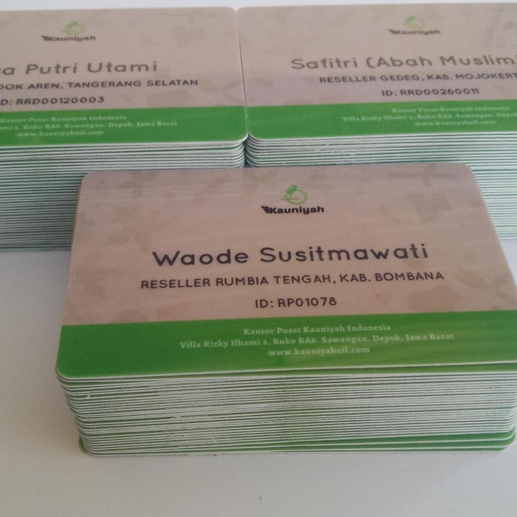 

Cetak Id Card pvc/mika 2 Sisi Kartu ANGOTA Tidak Luntur