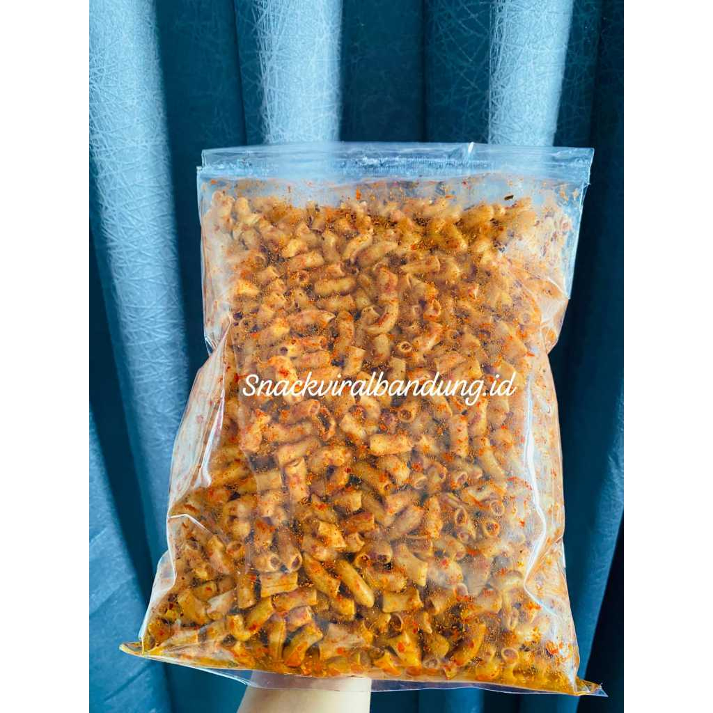 

makaroni bantat/seblak kering makaroni 1kg pedas daun jeruk
