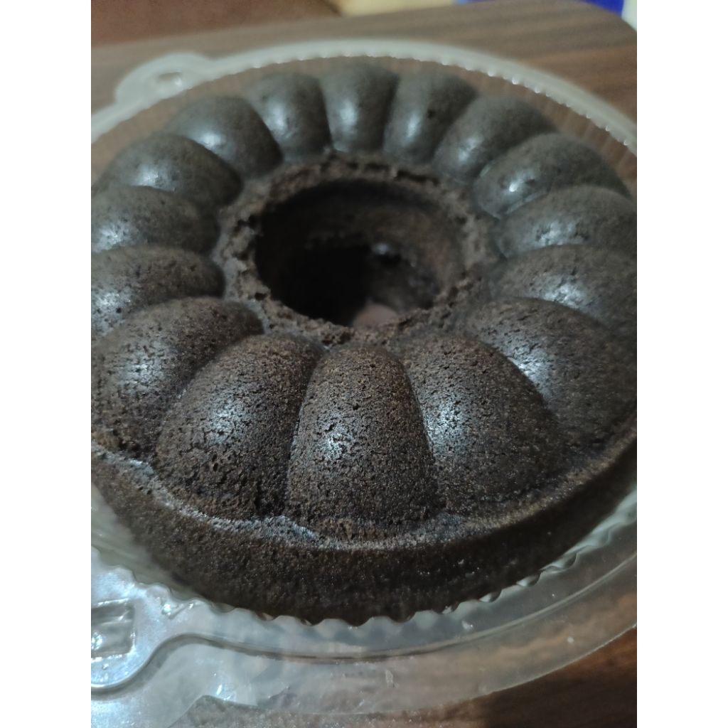 

Bolu ketan hitam Isi Keju Lumer Butterscotch Syrup