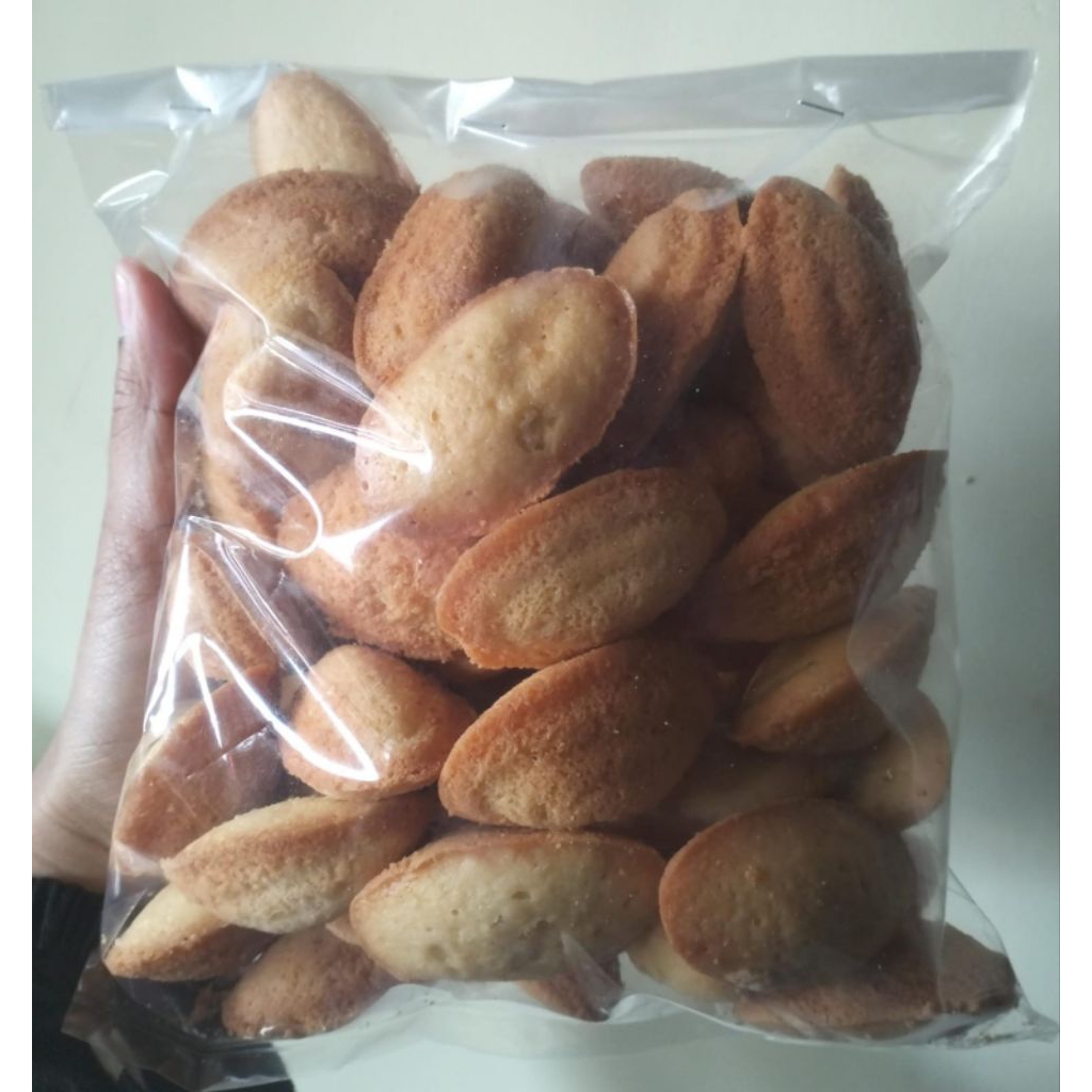 

Bolu Kijing Manis Empuk 250gram
