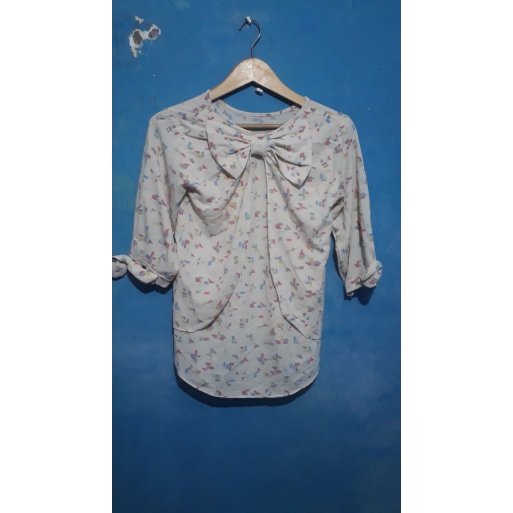 Blouse Kaos Pita Dada Atasan Cewek Bekas Preloved